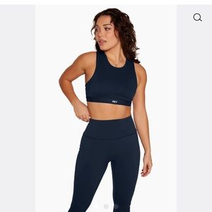 Set Active SPORTSBODY Mini High Neck Bra Oxford only (pants sold separate)